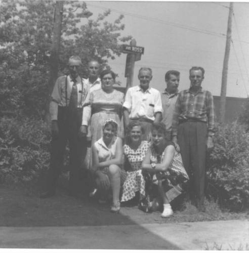 Famille Levasseur vers 1950.
